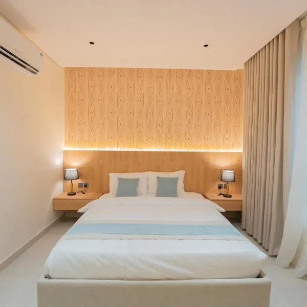 Luxury & Modern Brand New Family Apartments、メディナのホテル