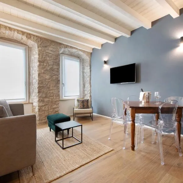 Il Vicolo Apartments Cortiletto, hotel u gradu Garda