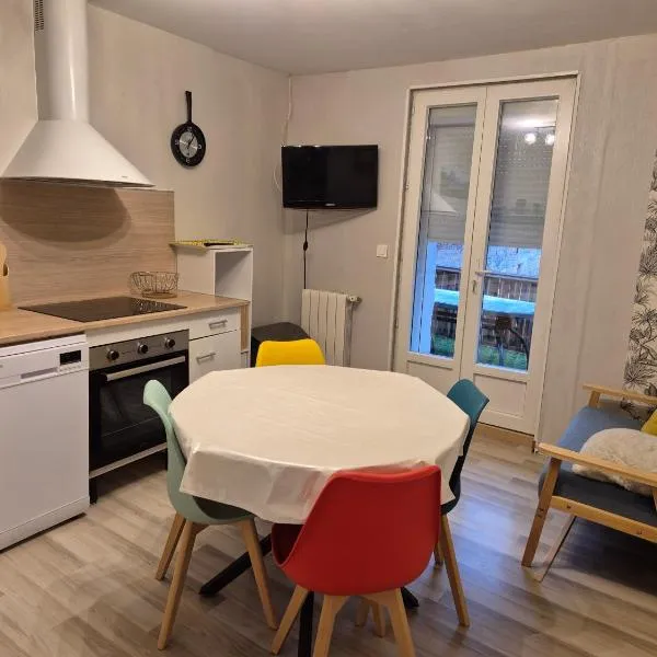 寶月旅館，Castetnau-Camblong的飯店