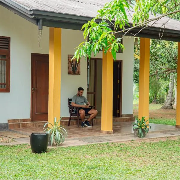 Airport Serenity Villa Near Airport Stay, hotel v destinácii Katunayake