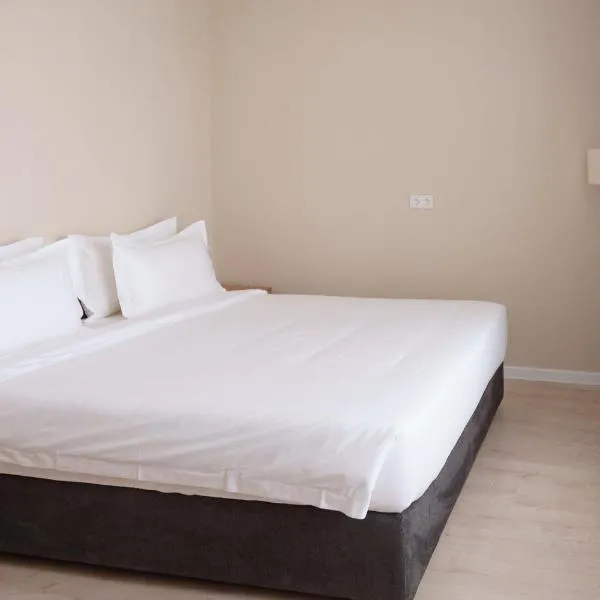 Ton Azure Hotel, hotell sihtkohas Tong
