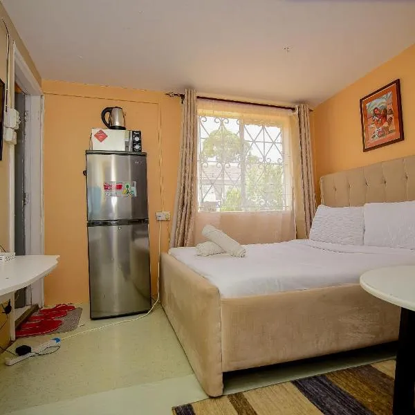 Maurine Homestays, מלון באלדורט