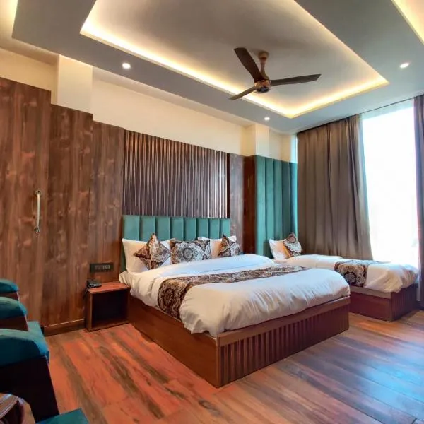 Hotel Absolut Comfort 500 MTR FROM GOLDEN TEMPLE, hotel in Amritsar