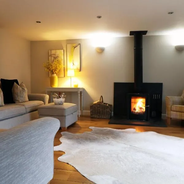 Pen-Y-Worlod Cottages, hotel in Abergavenny