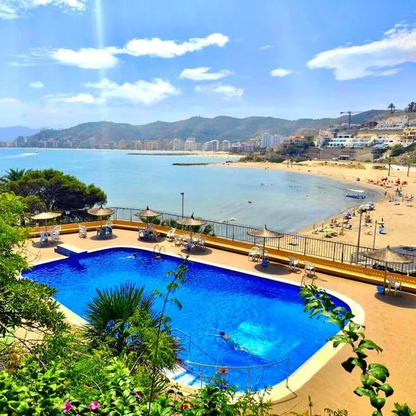 Isla de los Pensamientos, hotel v destinaci Faro de Cullera