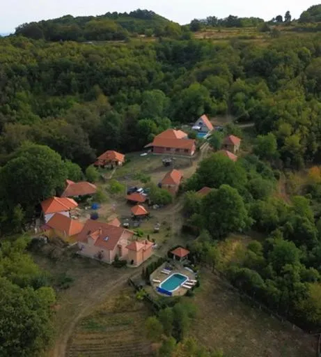 Etno selo Milanovic - Nonac, hotel sa Kuršumlija