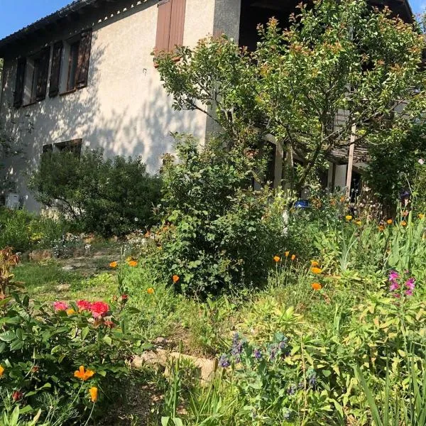 Le Chalet, hotell sihtkohas Raissac-sur-Lampy