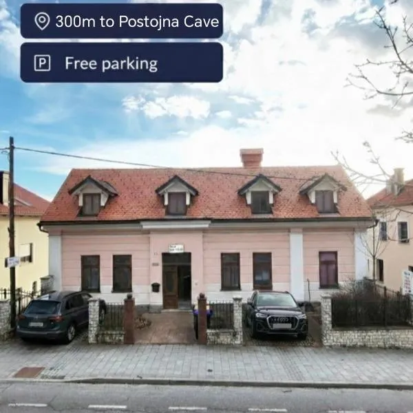 Rooms Čehovin, hotel di Postojna