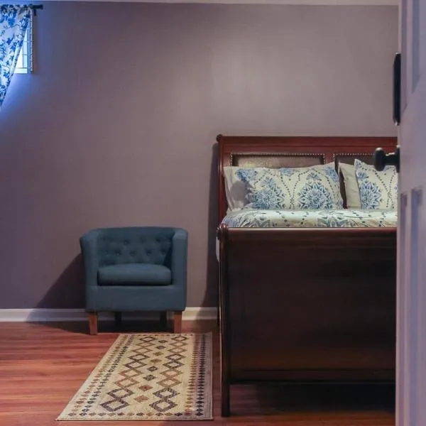 Chic Studio Retreat - Close to DC & Top Attractions – hotel w mieście Lanham