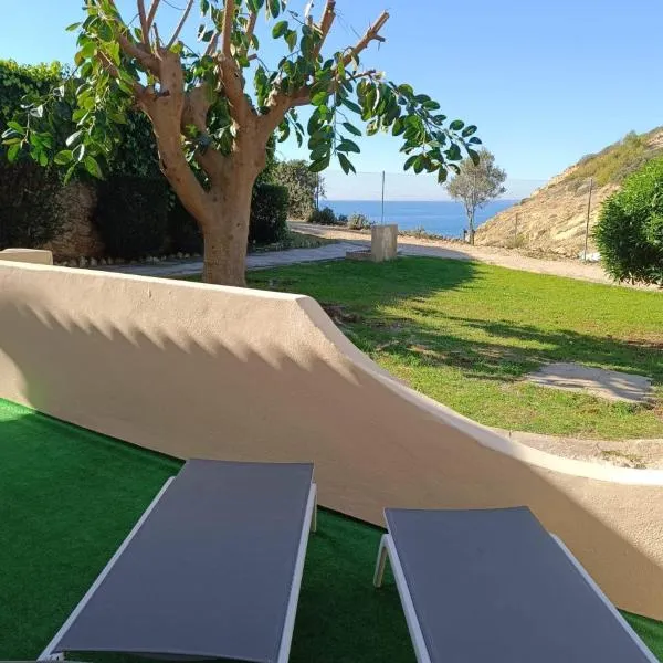 CHABELLA!!! Charm Beach Lofts & Apartments - ALGARVE, hotel di Lagoa