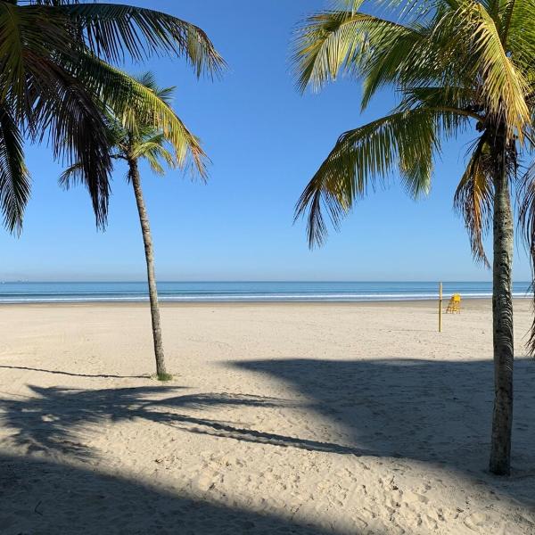 Apt, 200m da Praia, Ar-condicionado, Sacada e vaga