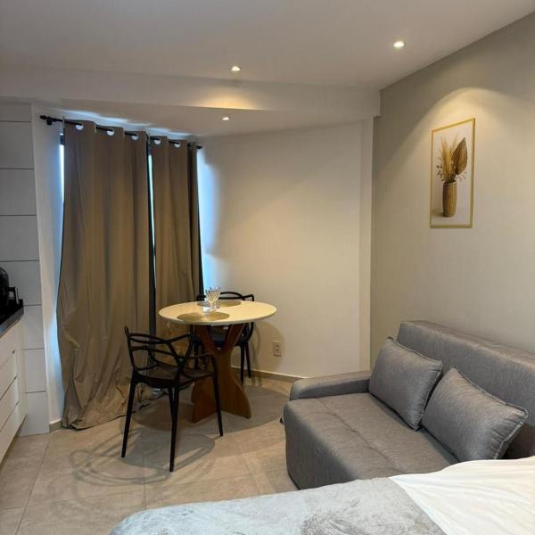 Flat praia de Craneiros aconchegante e próximo ao mar - Foto 4