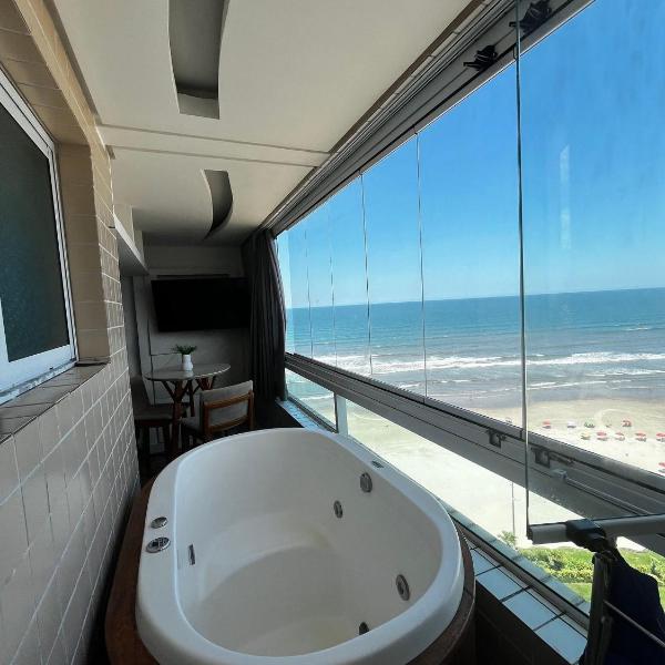 Vista Mar, 1 Dorm, Sacada com Jacuzzi , wi fi ,garagem, 5 hospedes, enfrente ao Mar - Foto 5