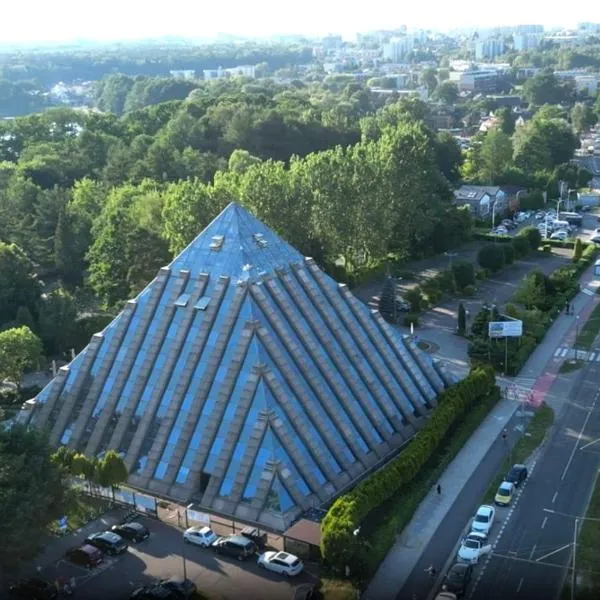 티히에 위치한 호텔 Piramida Park Hotel & Wellness