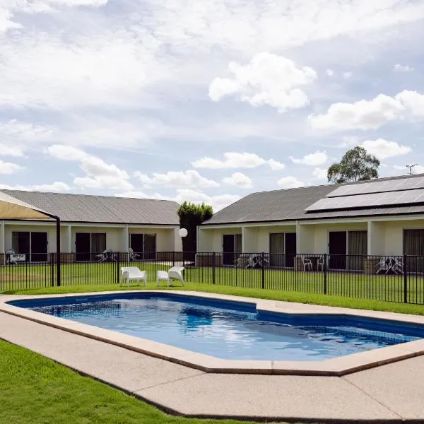 Roma Explorers Inn: Roma şehrinde bir otel