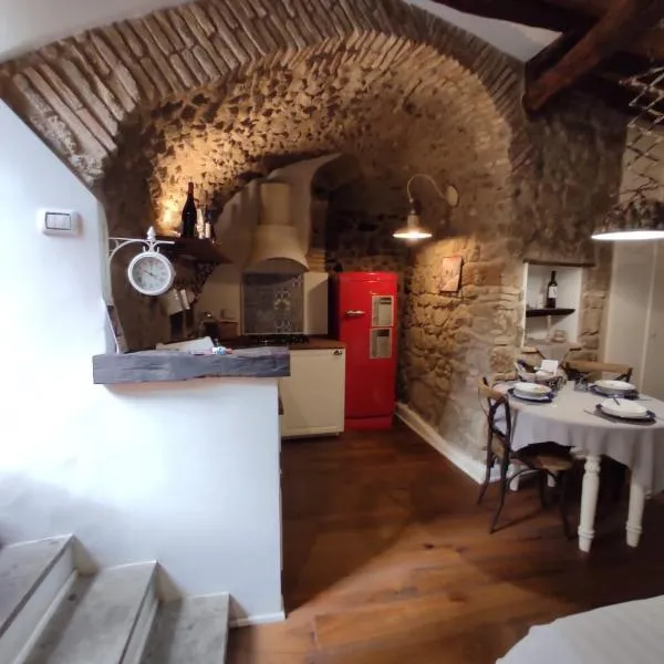 Osteria Del Cavaliere Appartamenti Chic – hotel w mieście Sacrofano