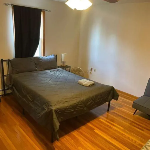 Viesnīca Homestay in Boston Pearl Street Bostonā