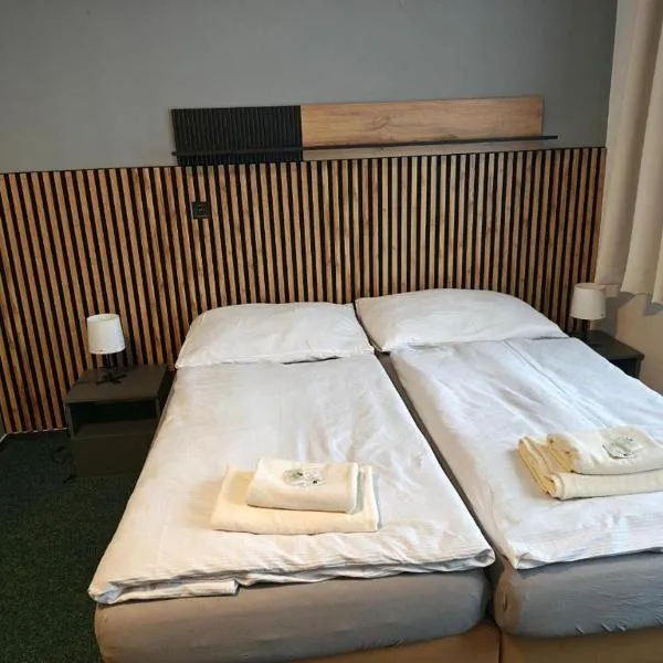 HOTEL Tyrapol - izby, viešbutis mieste Oravska Lesna
