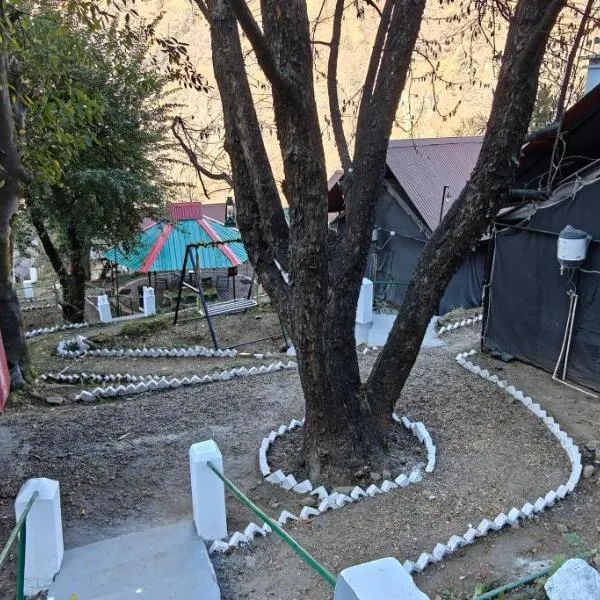 Zero Degree Camps, hotel din Joshīmath