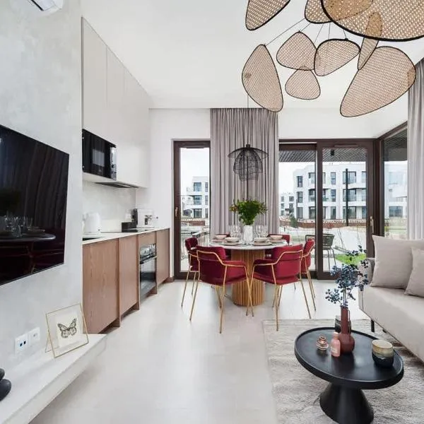 Sol Marina by Q4 Apartments، فندق في Wiślinka