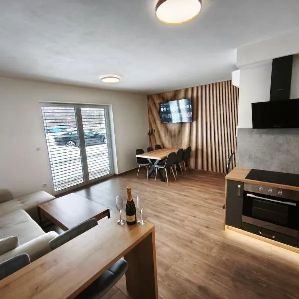 Apartmán U mlýnu – hotel w mieście Červená Voda