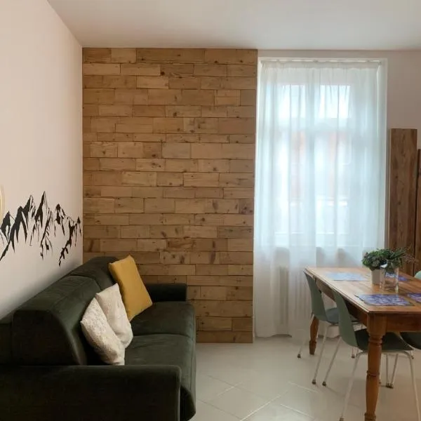 Appartamento Via Ferrera, hotel u gradu 'Arco'