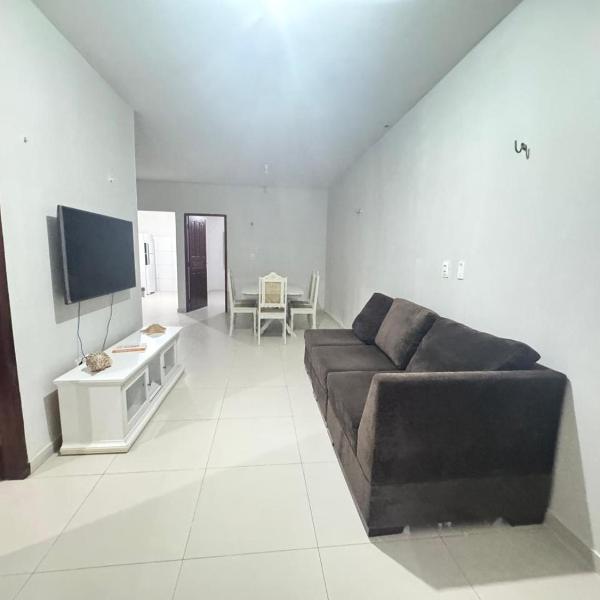 Casa com Suíte e Ar Condicionado 200mts da praia