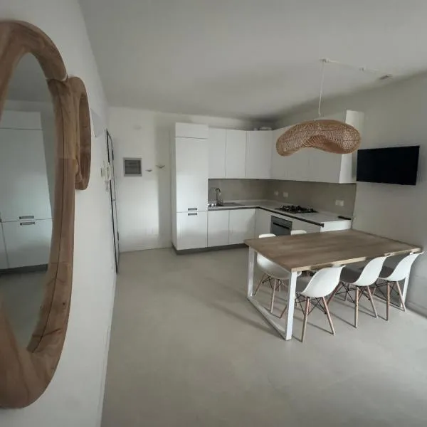 NEW HOME Via Verdi Milano Marittima, hotel a Milano Marittima