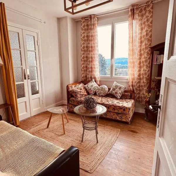 Les Années Folles Valentinoises - Spacieux - 5 couchages, hotell i Valence