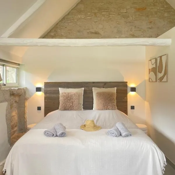 Mas de Méjas Chambre d'hôtes La Pierraille, hotel i Calvignac