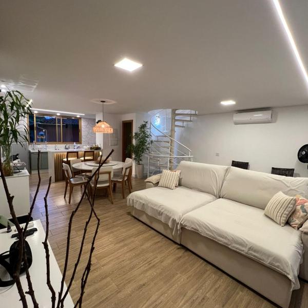 Casa Moderna e Aconchegante - Família e Amigos
