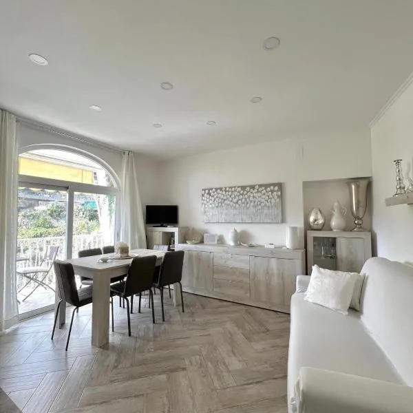 Villa Rosita Apartment, hotell i Positano