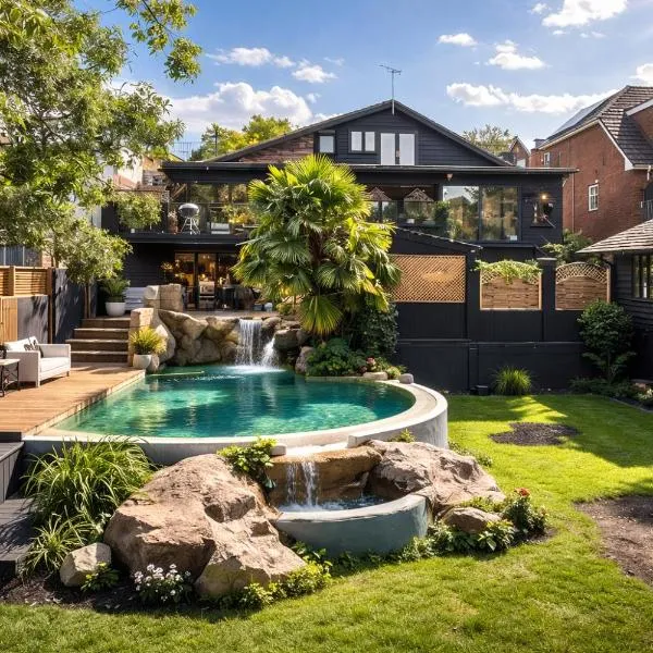 MEDWAY VIEW LUXE HOUSE in Maidstone City Centre with Private Parking, hotel i Maidstone