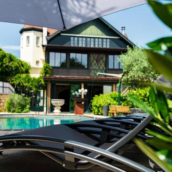 La Maison cachée du PAVILLON BELLEVUE, ξενοδοχείο σε Belley