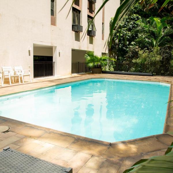Apart-Hotel com piscina a 500m da Praia de Copa!