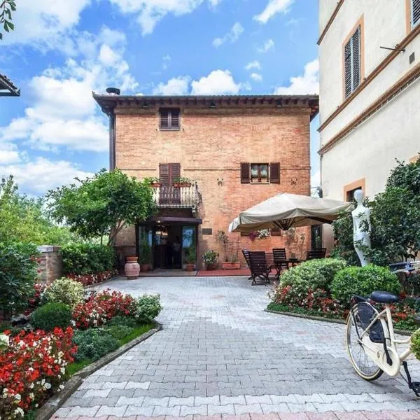 Hotel Arcobaleno, хотел в Сиена