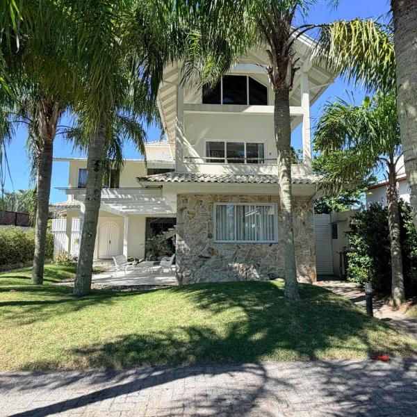 Casa à 100 metros da Praia de Jurerê Internacional