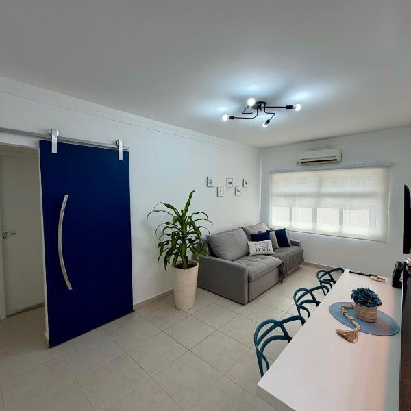 APARTAMENTO B&B GUARUJÁ- Localização Perfeita - 3 Quadras da Praia