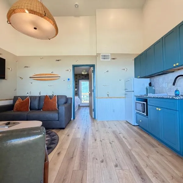 The Breeze Beachfront Resort, hotel sa Surfside Beach