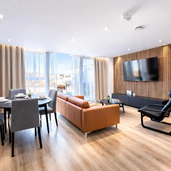 Luxury Designer 2-Bed Apartment, Reef Manor, Walk to Beach, hotel a Bournemouth