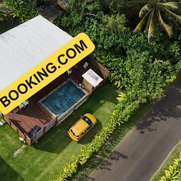 Mara'ai le spot Tubuai Chambre triple Taahueia Deluxe SDB privée avec piscine, hotel na destinaciji Tubuai