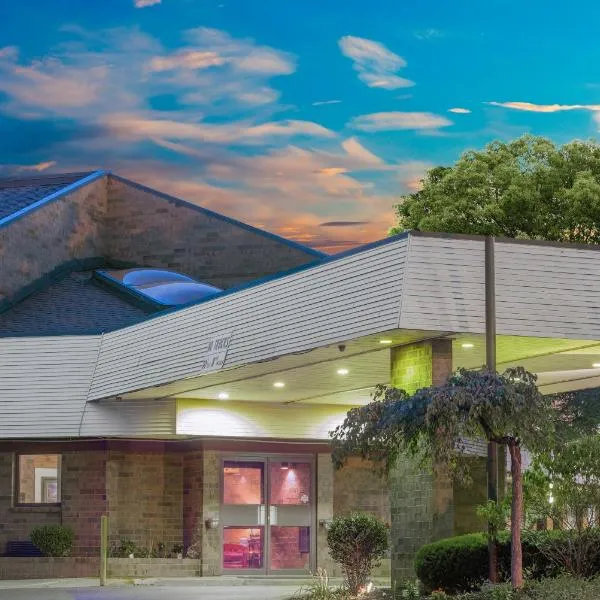 Skylight Inn Willoughby - Cleveland Mentor, ξενοδοχείο σε Willoughby
