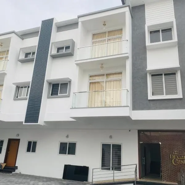 Dream Castle, hotel i Kochi