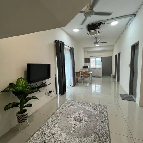 Nadira Musllim Homestay Puncak Alam - Close to UiTM, hotel di Bandar Puncak Alam