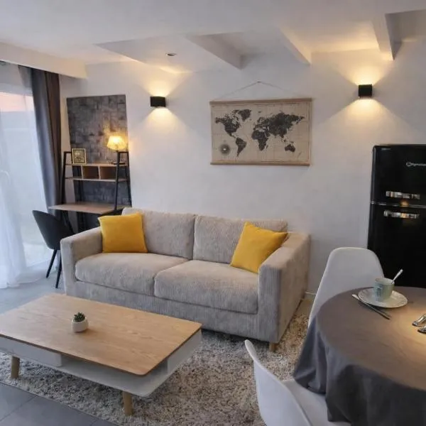 Chez Jean, Gîte tout confort avec terrasse, hotel in Beuvry