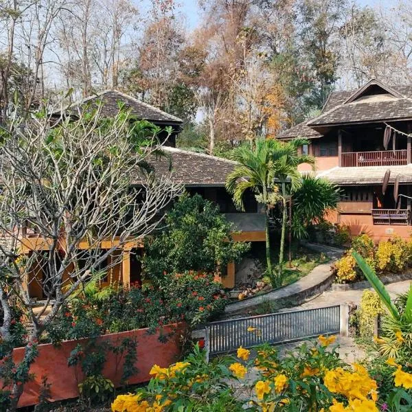 Baan Hugnam Homestay - แม่ออน, отель в городе Ban On Luai