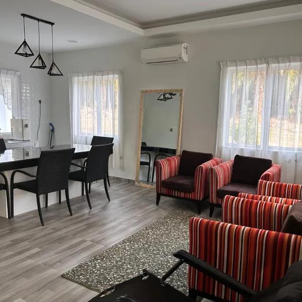 KEBUNPURI - STUDIO HOUSE 2rooms 1 btrooms HOMESTAY KEBUN KOMPAK MERLIMAU PASIR, hotel in Merlimau