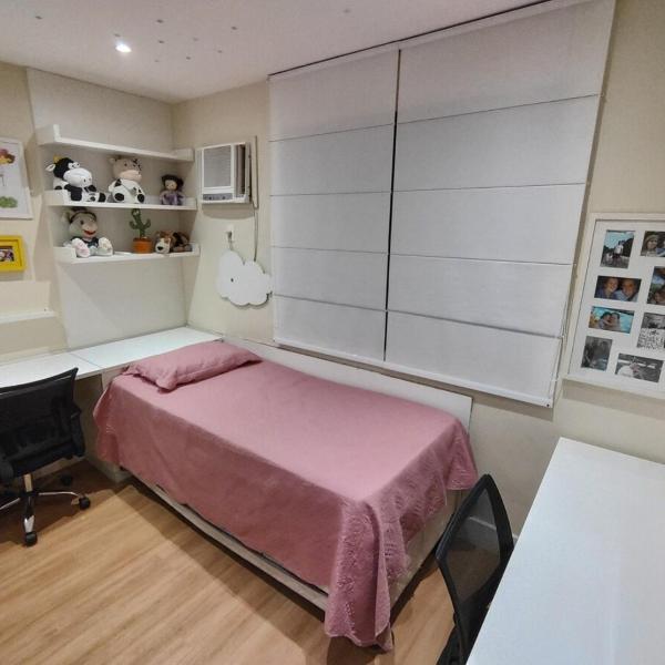 Espaçoso e Confortável Apartamento na Barra da Tijuca - Foto 2