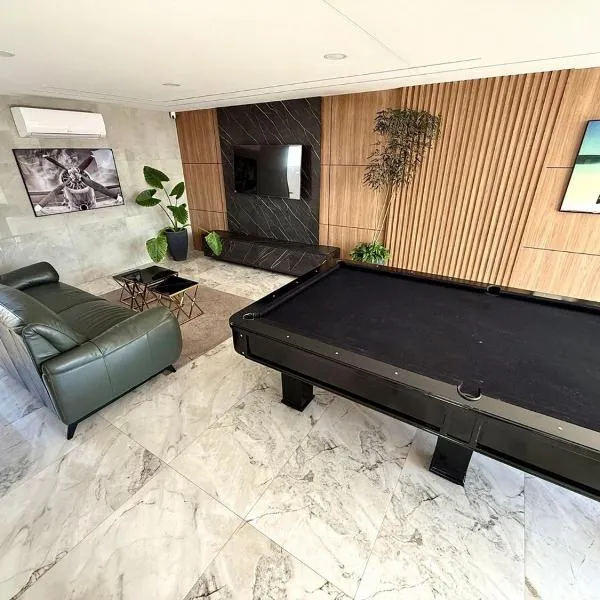 Luxury Apartment near Las Brisas Mall, Hotel in Santa Cruz de la Sierra