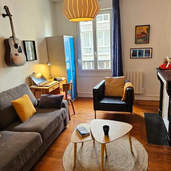 Studio Vintage chic, Centre, Gare et Plage à pied, Hotel in Le Havre